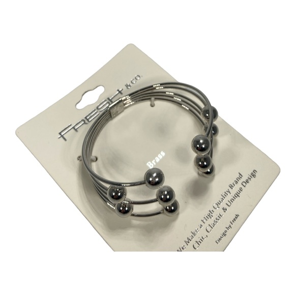 Ball Silver Cuff Bracelet - Picture 5 of 6